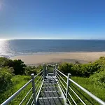 Magnifique Maison Vue 150m De La 度假居 滨海图维列