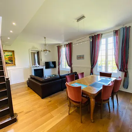 Vakantiehuis Magnifique Maison Vue 150m De La *